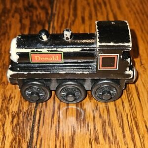 Thomas Wooden Railway Donald Engine and Tender 9 Learning Curve 2001 Black Train